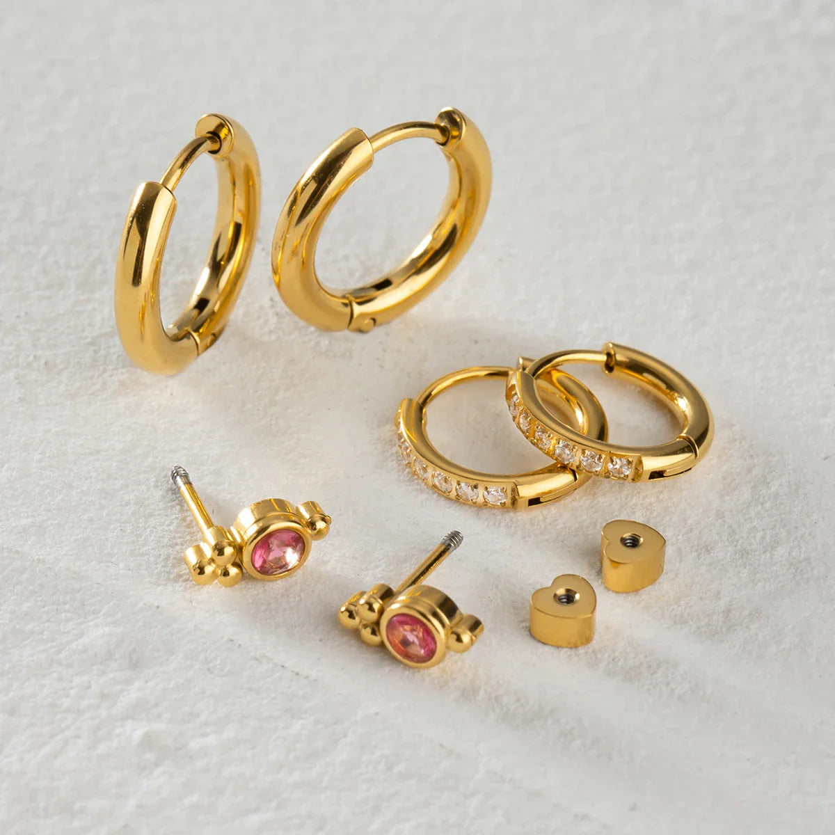 Vintage-Ohrringe aus 18-karätigem Edelstahl mit lila Diamanten, 3 Paar auf einer Karte, Statement-Ohrringe für Damen, strukturierter, rostfreier Schmuck 