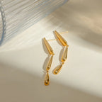 Ohrringe aus rostfreiem 18-karätigem Edelstahl mit trendigem, tropfenförmigem Anhänger – stilvoller und wasserfester Schmuck für Damen.